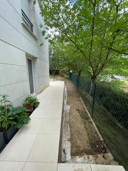 Gazon synthétique à Baulne